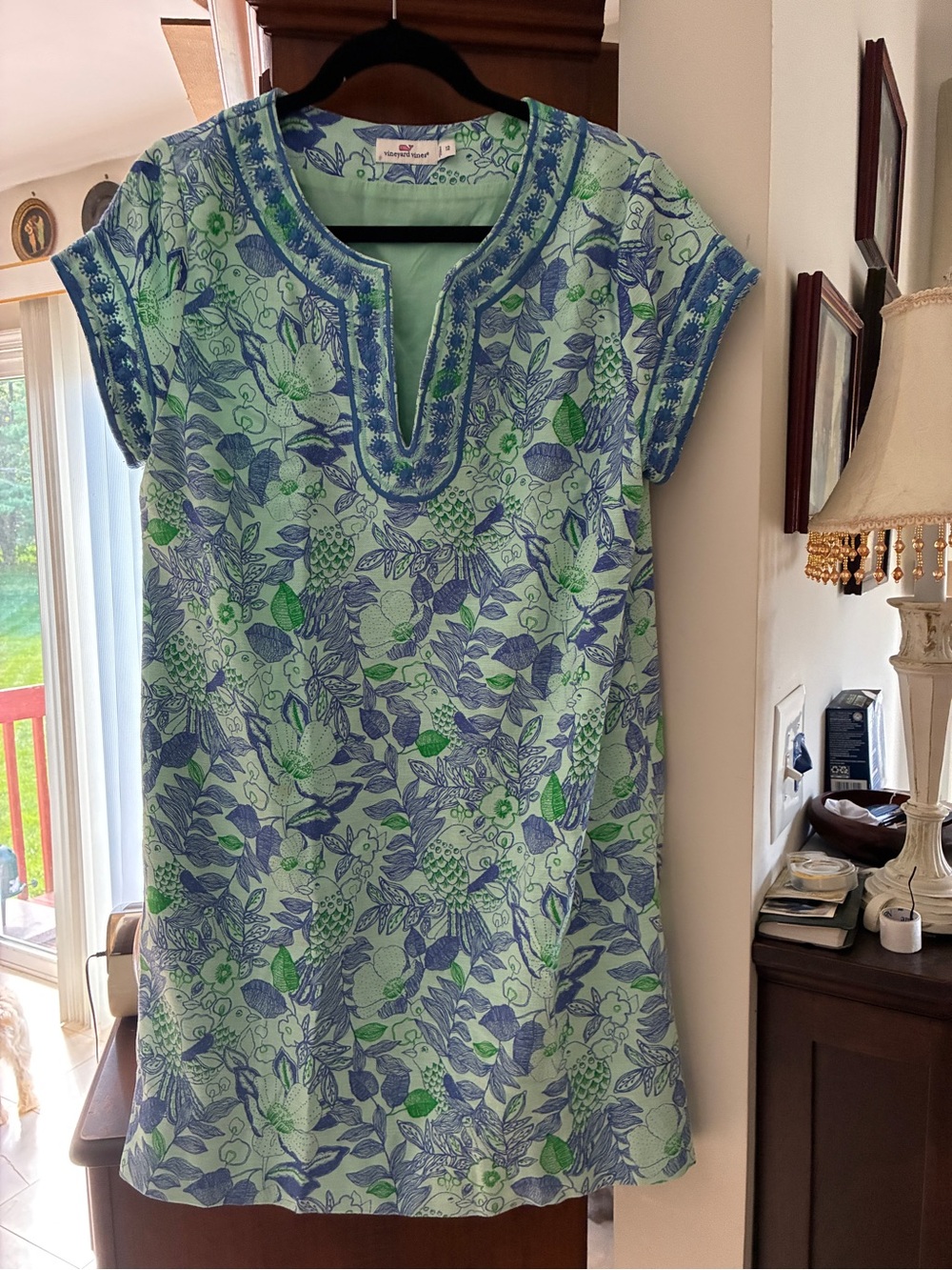 Vineyard Vines Light Green & Blue Floral Spring Dress. Just above the knee.
